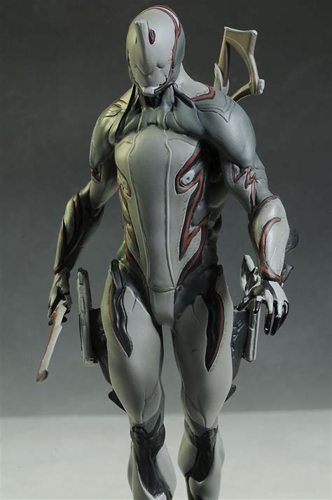 Warframe Excalibur .